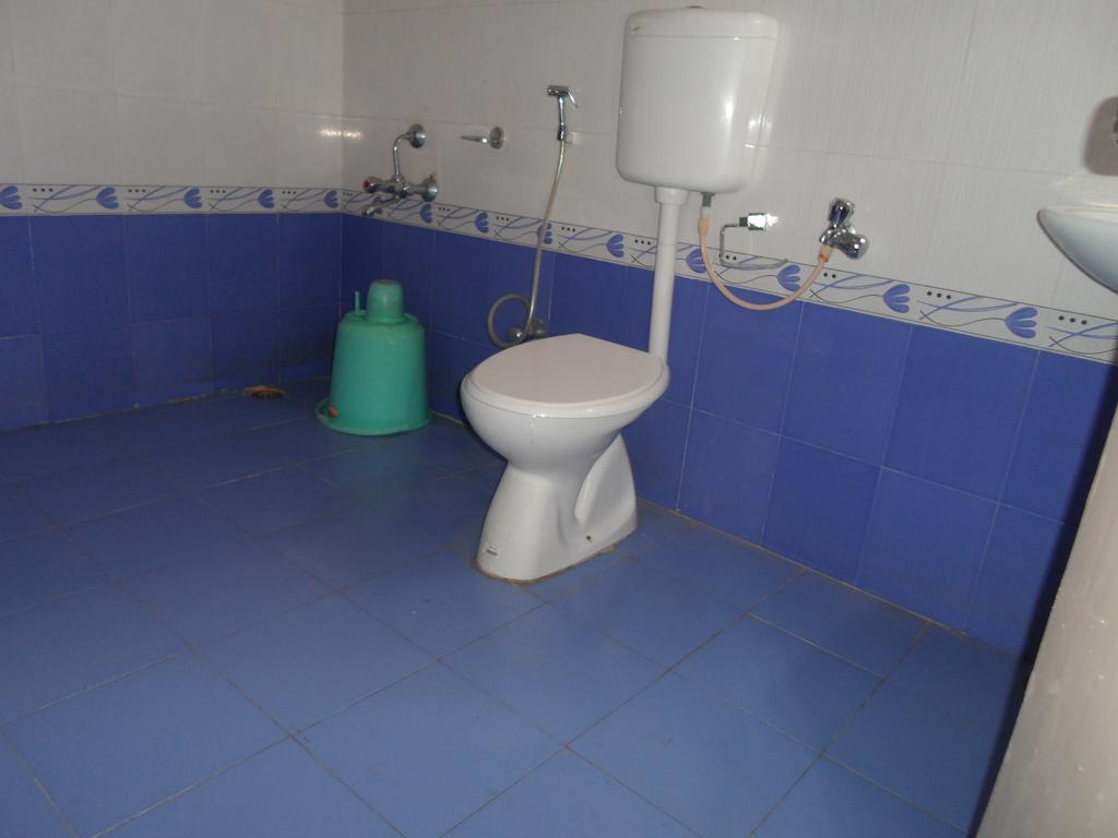 Hotel Pasuparthy Residency 티루파티 객실 사진